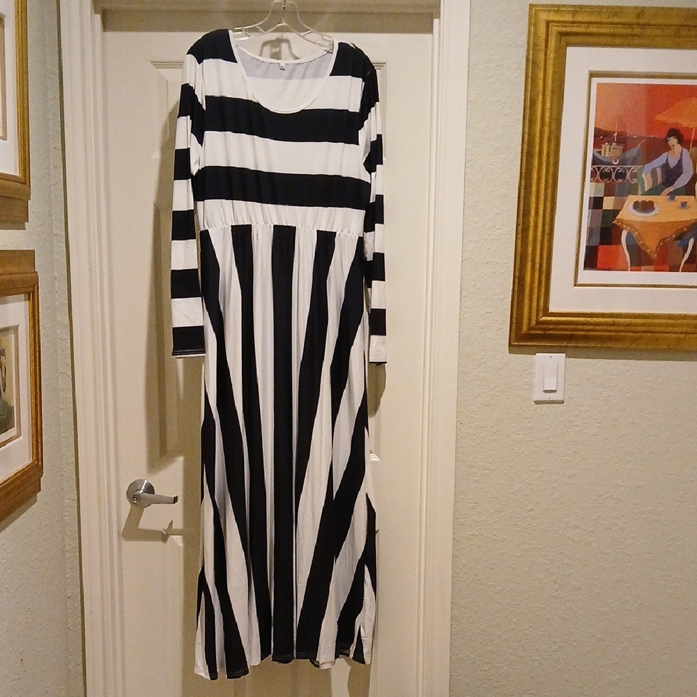 Black and White Striped Modest Maxi Dress XL